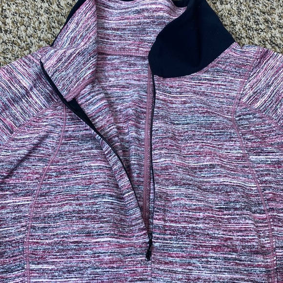 Lululemon Runderful 1/2 Zip Heathered Pullover - Picture 7 of 14